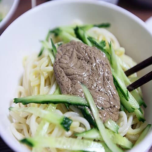 美味清凉面 