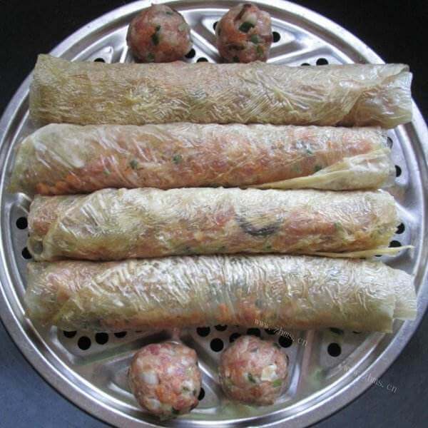 美味萝卜鱼卷