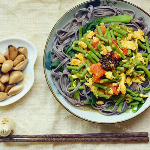美味芸豆丝拌面