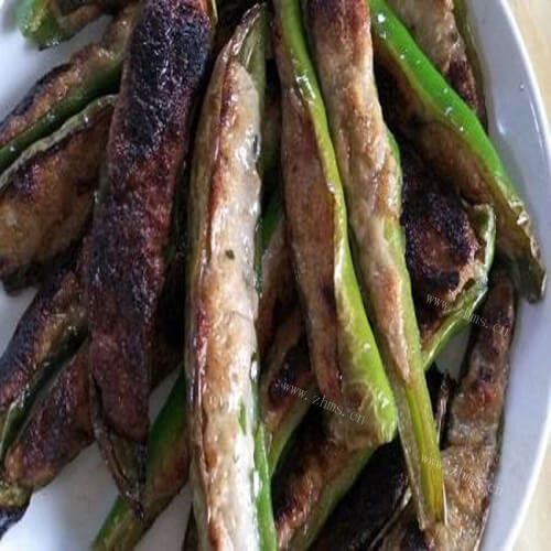 可口的鲮鱼肉酿尖椒
