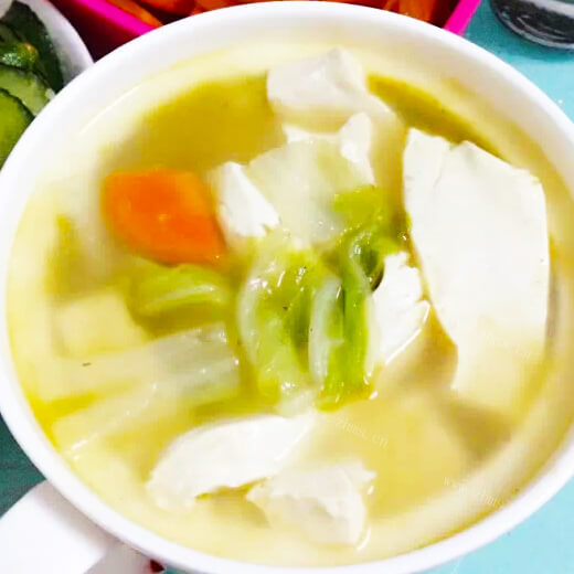 嫩豆腐白菜汤