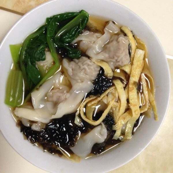 家常香辣芹菜馄饨
