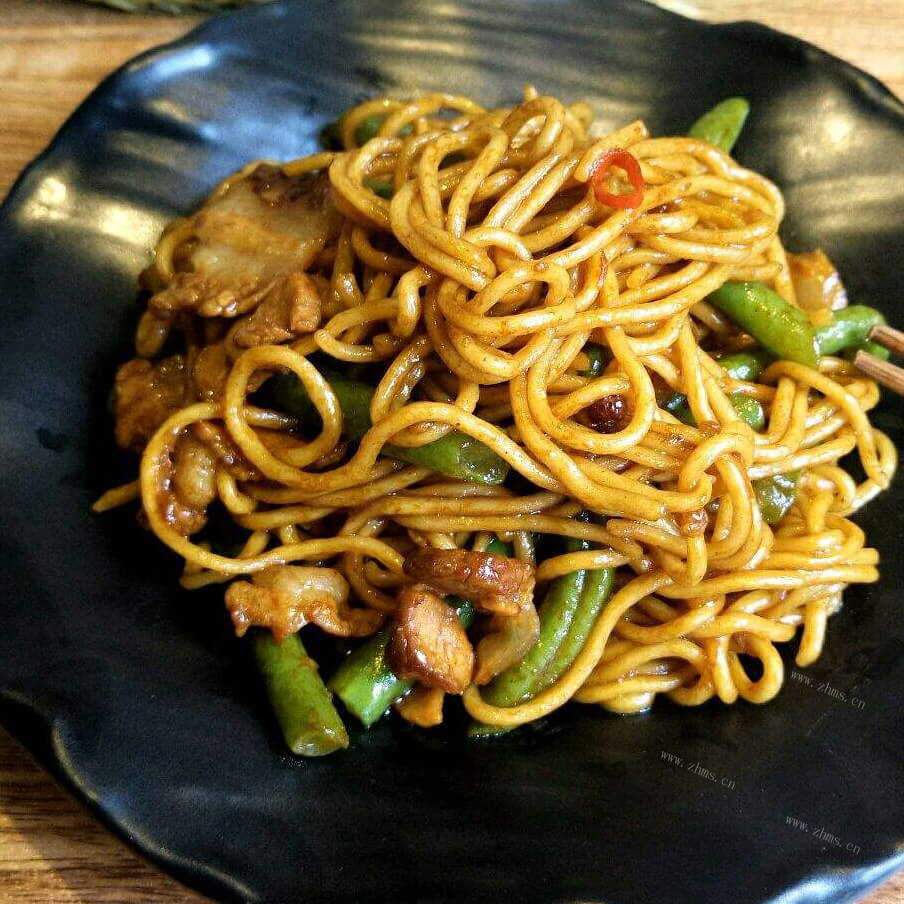 清新的时蔬焖面