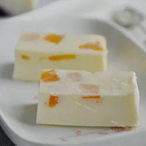 精美芒果牛奶冻