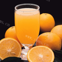 美味的奶香橙汁