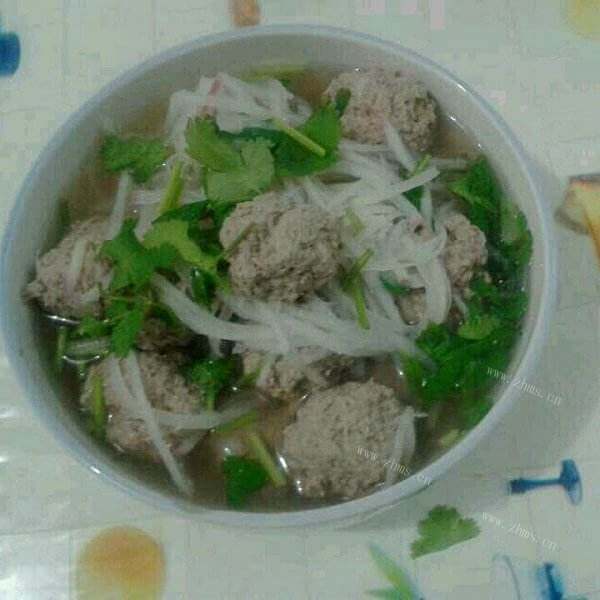 美味汆萝卜肉丸子