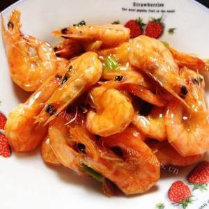 美味的葱爆酱香海虾