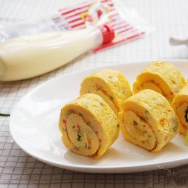 美味的猪肉大葱蛋卷