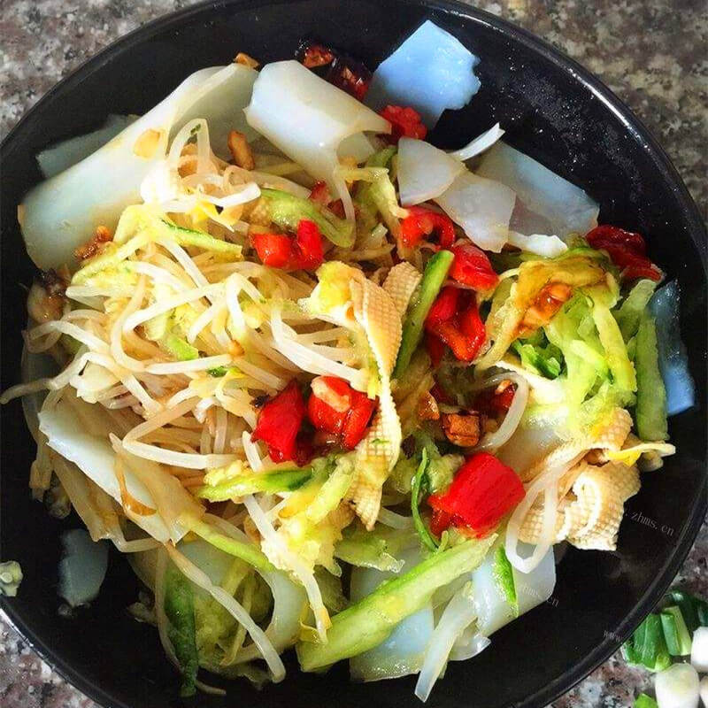 好吃的凉拌豆皮豆芽