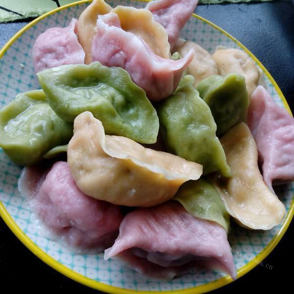 美味的菠菜素馅水饺