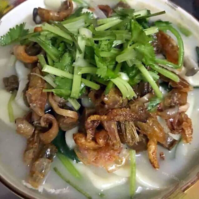 好吃的三鲜炒手擀面