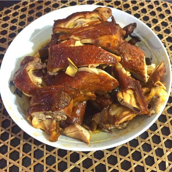 美味的电饭锅版豉油鸡