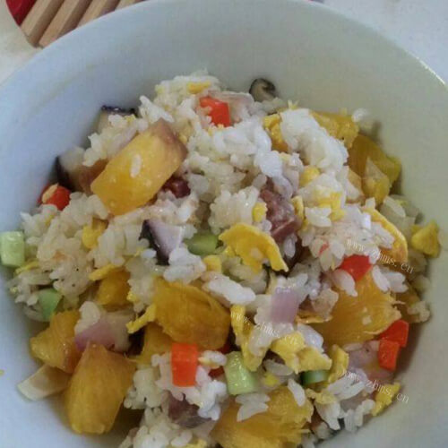 好吃的菠萝虾仁蛋炒饭