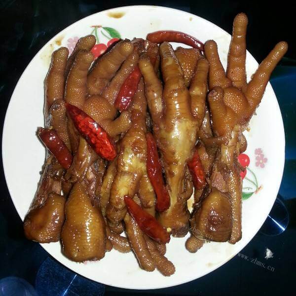 好吃的香辣卤鸡爪