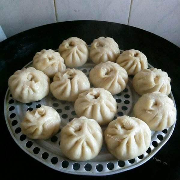 好吃的香菇肉包子