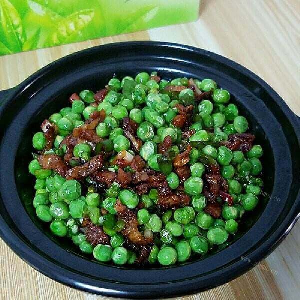 好吃额的小炒豌豆