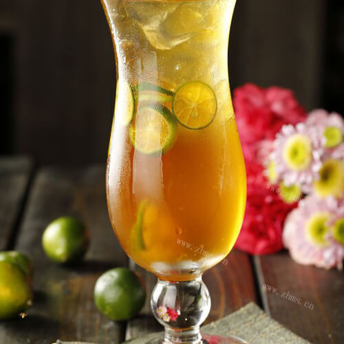 可口面包机柠檬茶