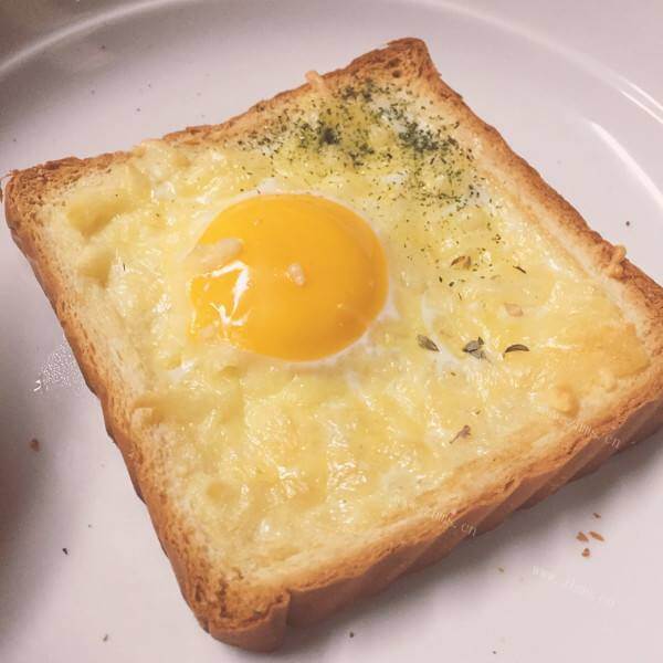 美味的鸡蛋焗土司