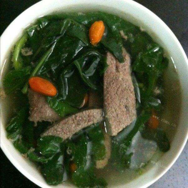 咸蛋猪肉枸杞叶汤