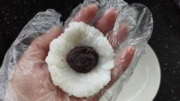 美味的豆沙小饭团做法图解4)