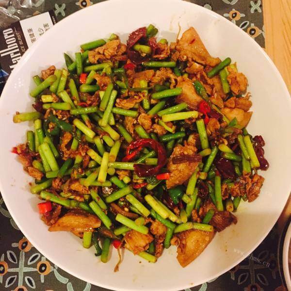 好吃的辣炒蒜薹