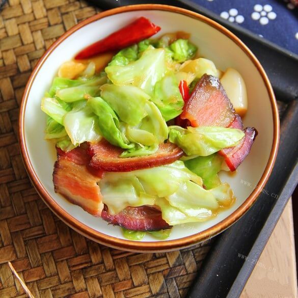 靓腊肉煮手撕包菜