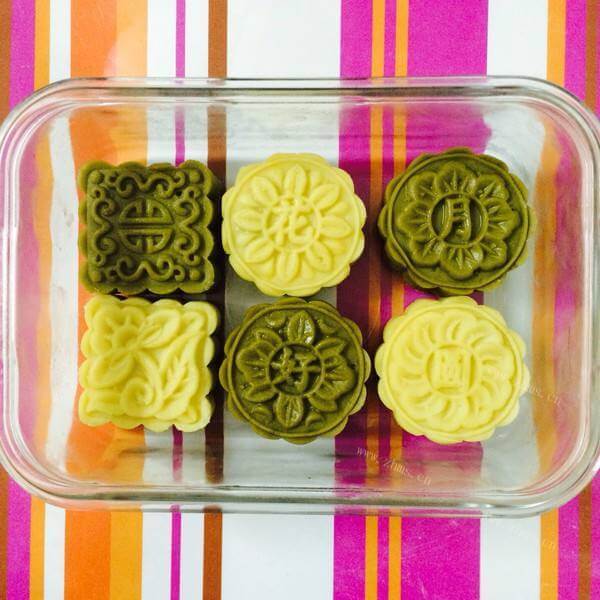 美味的绿豆糯米蒸糕
