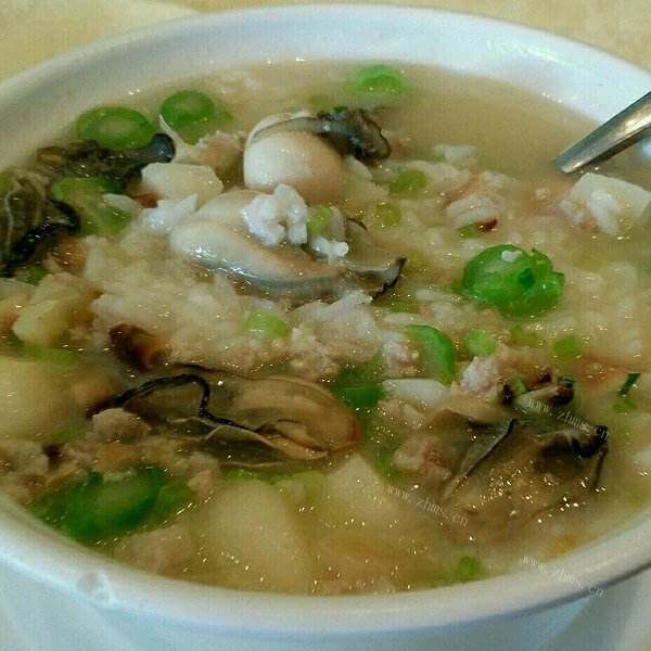 美味的蚝仔茼萵汤