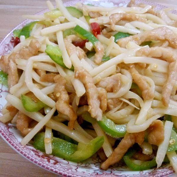 好吃的肉丝煨笋丝