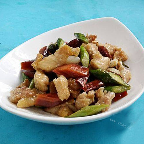 酱萝卜炒鸡丁