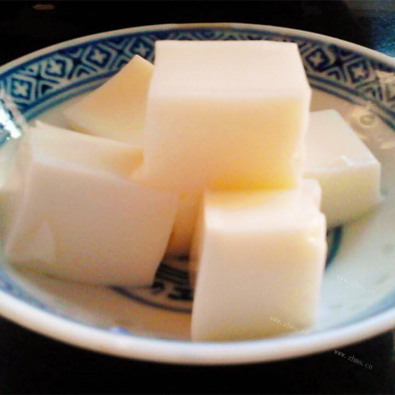 甜蜜的红糖鲜奶冻 