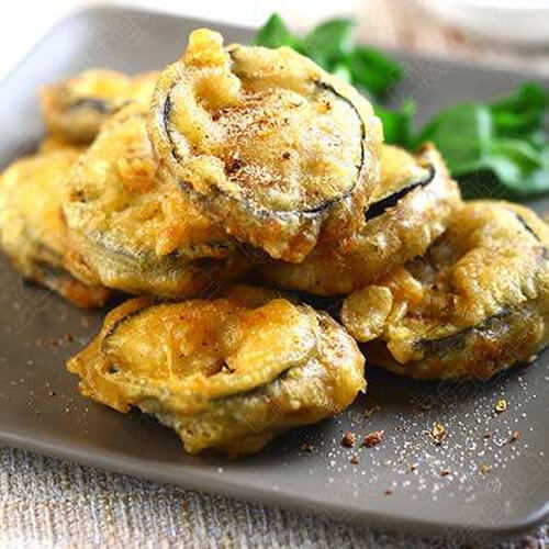美味的椒盐酥炸茄盒 