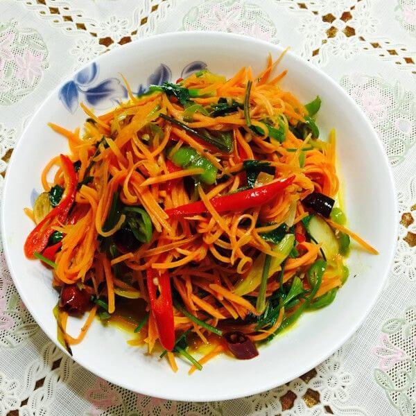 干炒胡萝卜丝小虾