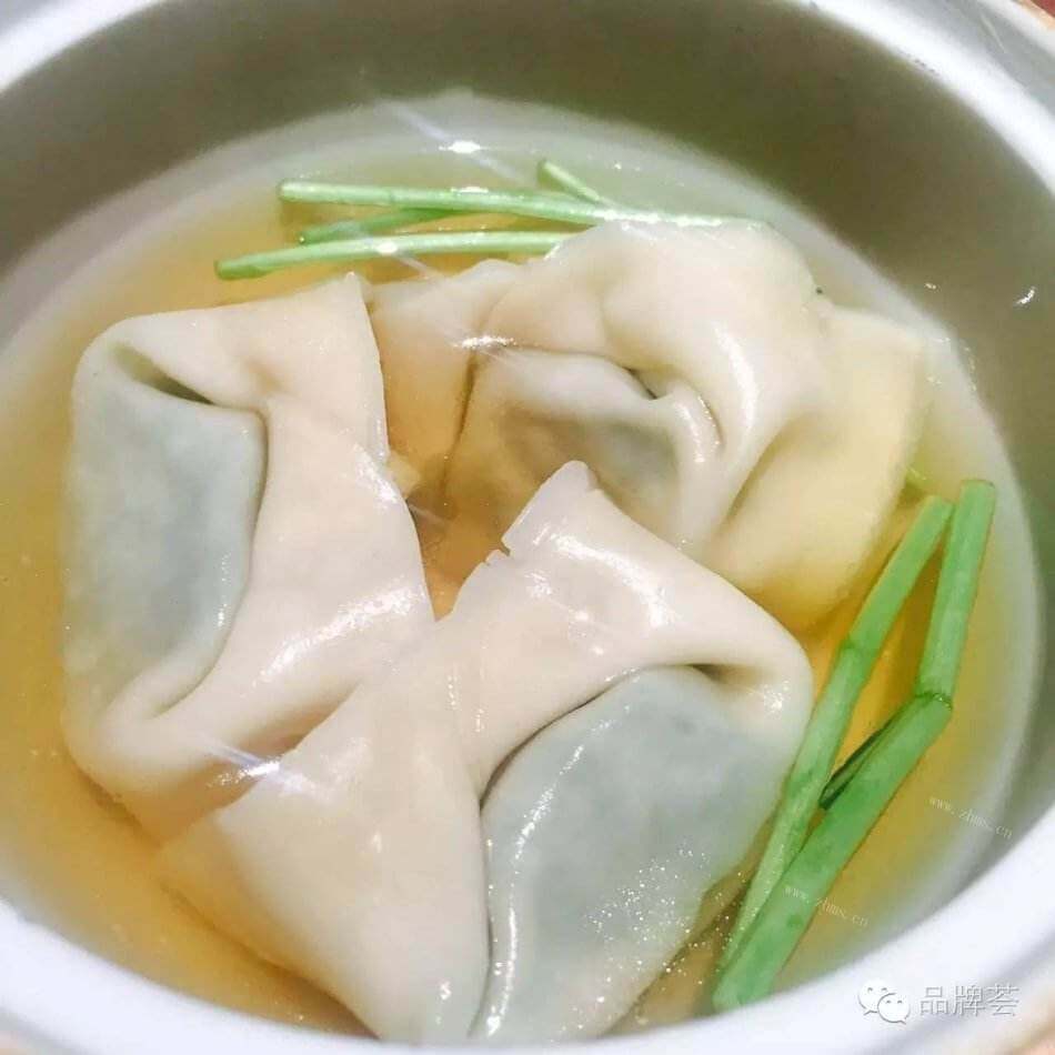 自制香椿菜肉馄饨