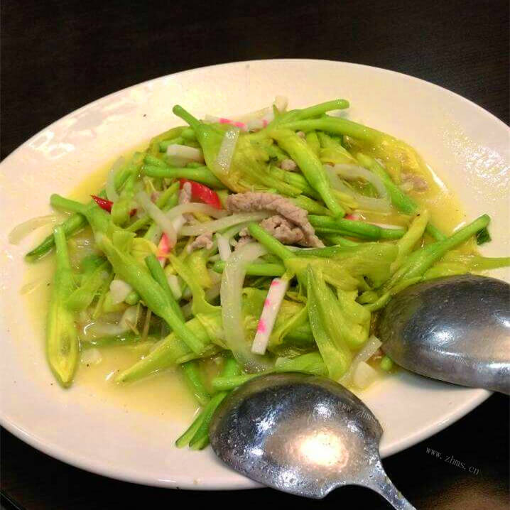 家常菜之小炒金针花