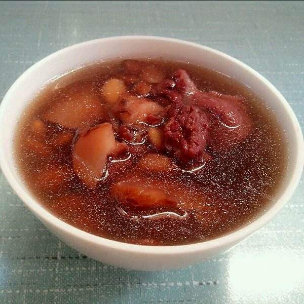 好喝的扁豆茯苓骨汤