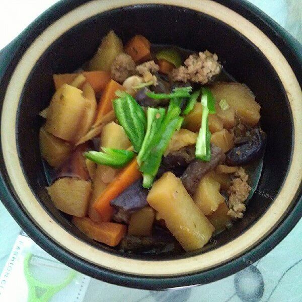 美味的土豆茄子条