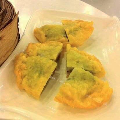 酥脆煎炸鱼饼