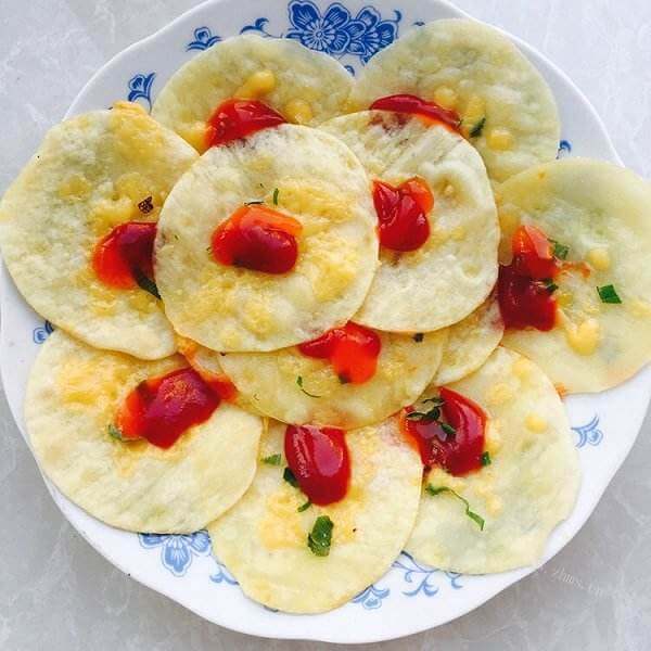 美味的捞汁饺子皮