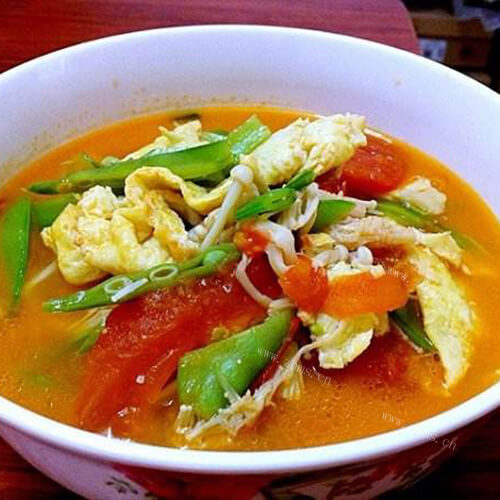 美味黄丝菌鸡蛋汤面
