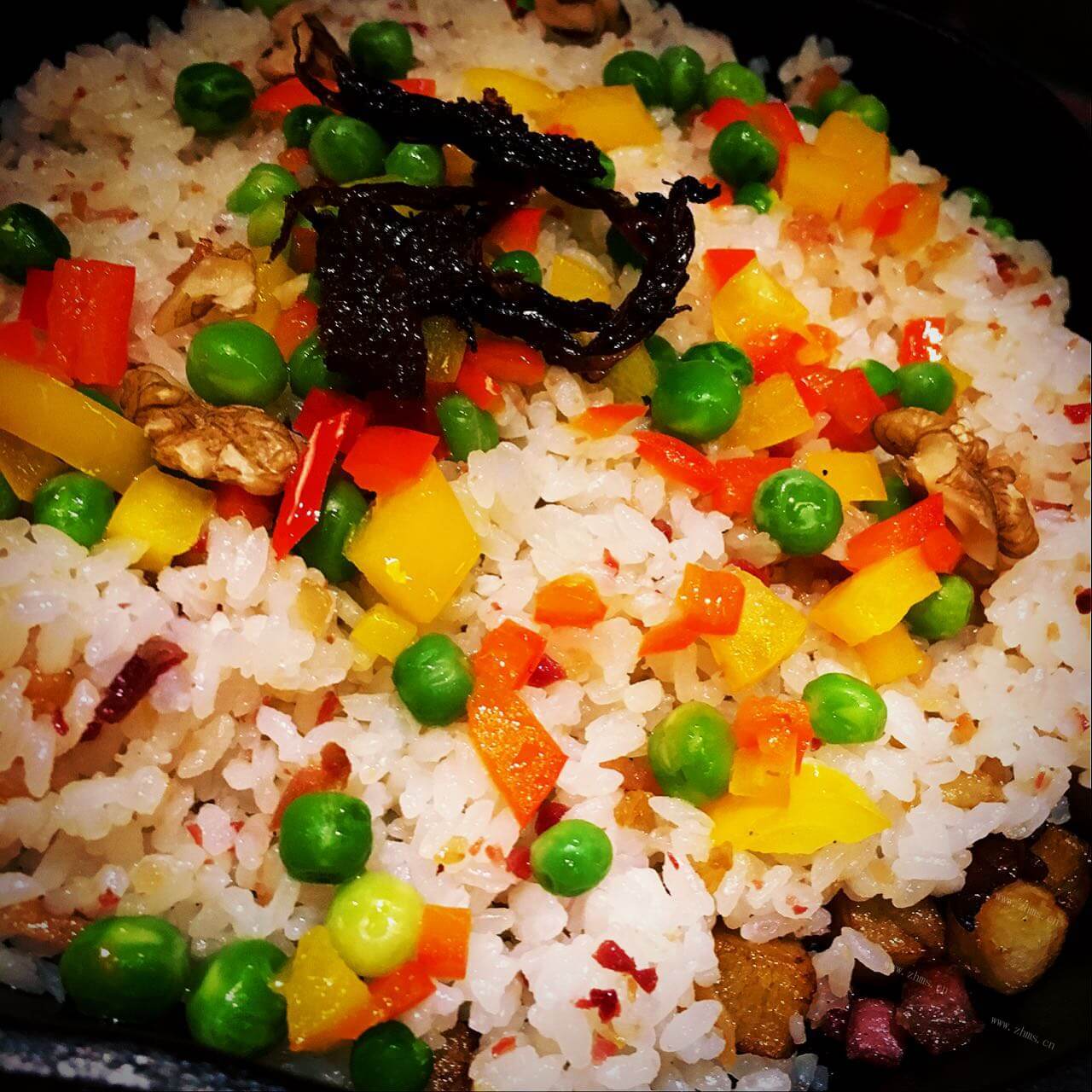 荤素搭配肉沫豆角土豆饭