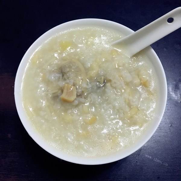 美味鱿鱼瑶柱排骨粥