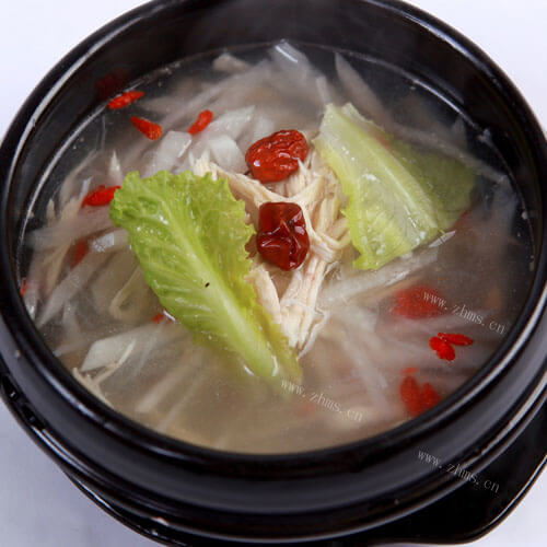 美味番茄鸡脯肉圆子汤
