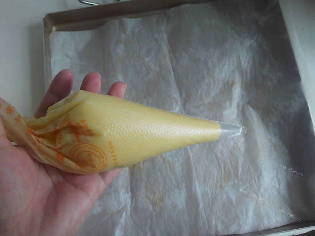 美味的奶油天鹅泡芙做法图解7)