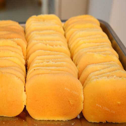 美味西红柿蛋黄糕