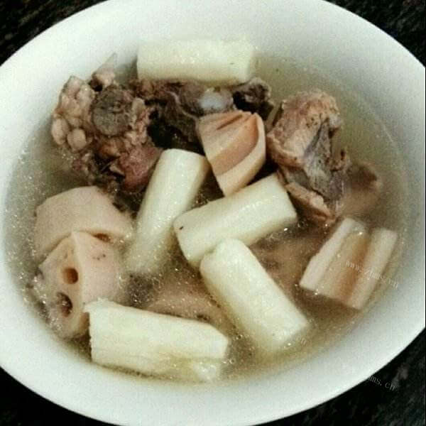 美味的红豆莲藕猪骨汤