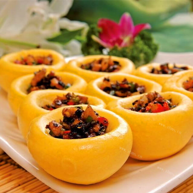 美味的玉米粗粮包