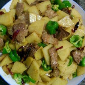 美味的肉片炒土豆