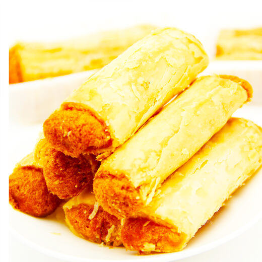 美味的椰蓉肉松卷