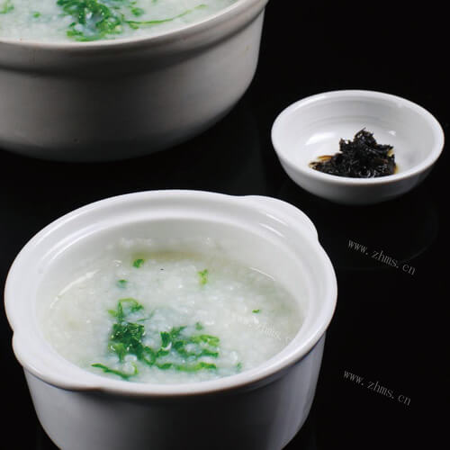 美味青菜咸肉大米粥
